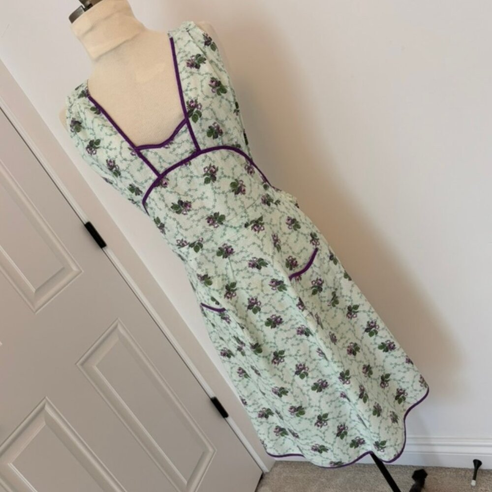 Handmade Vintage Floral Cotton Apron: Cottagecore Farmhouse Kitchen
